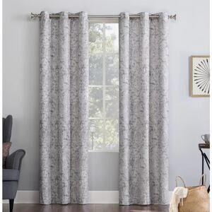 No. 918 Kenji Medallion Room Darkening Curtain Panel NEW